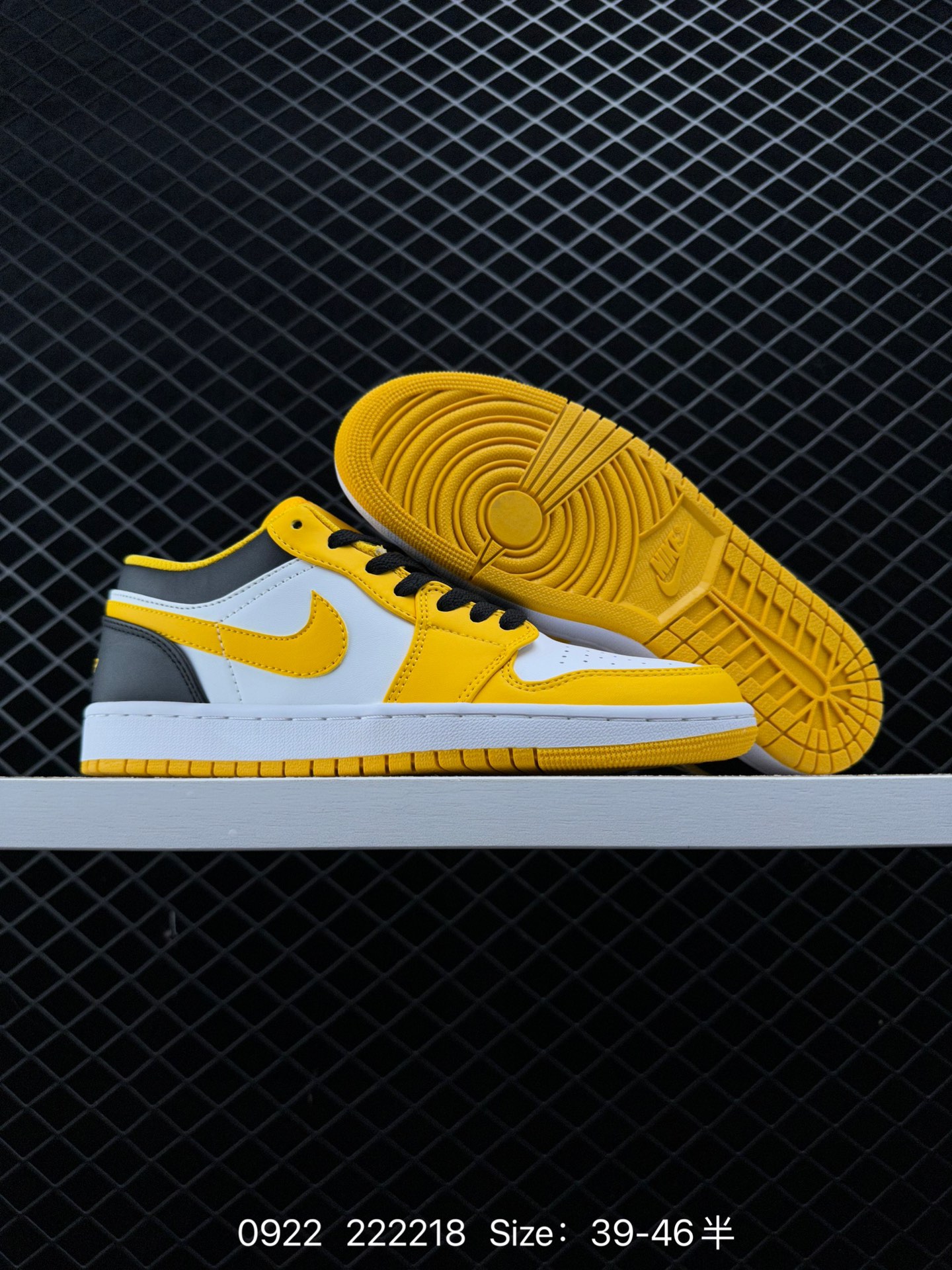 Air Jordan 1 Low 